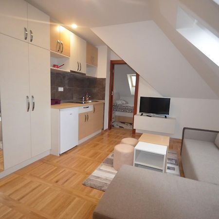Elt Apartmani 兹拉蒂博尔 外观 照片